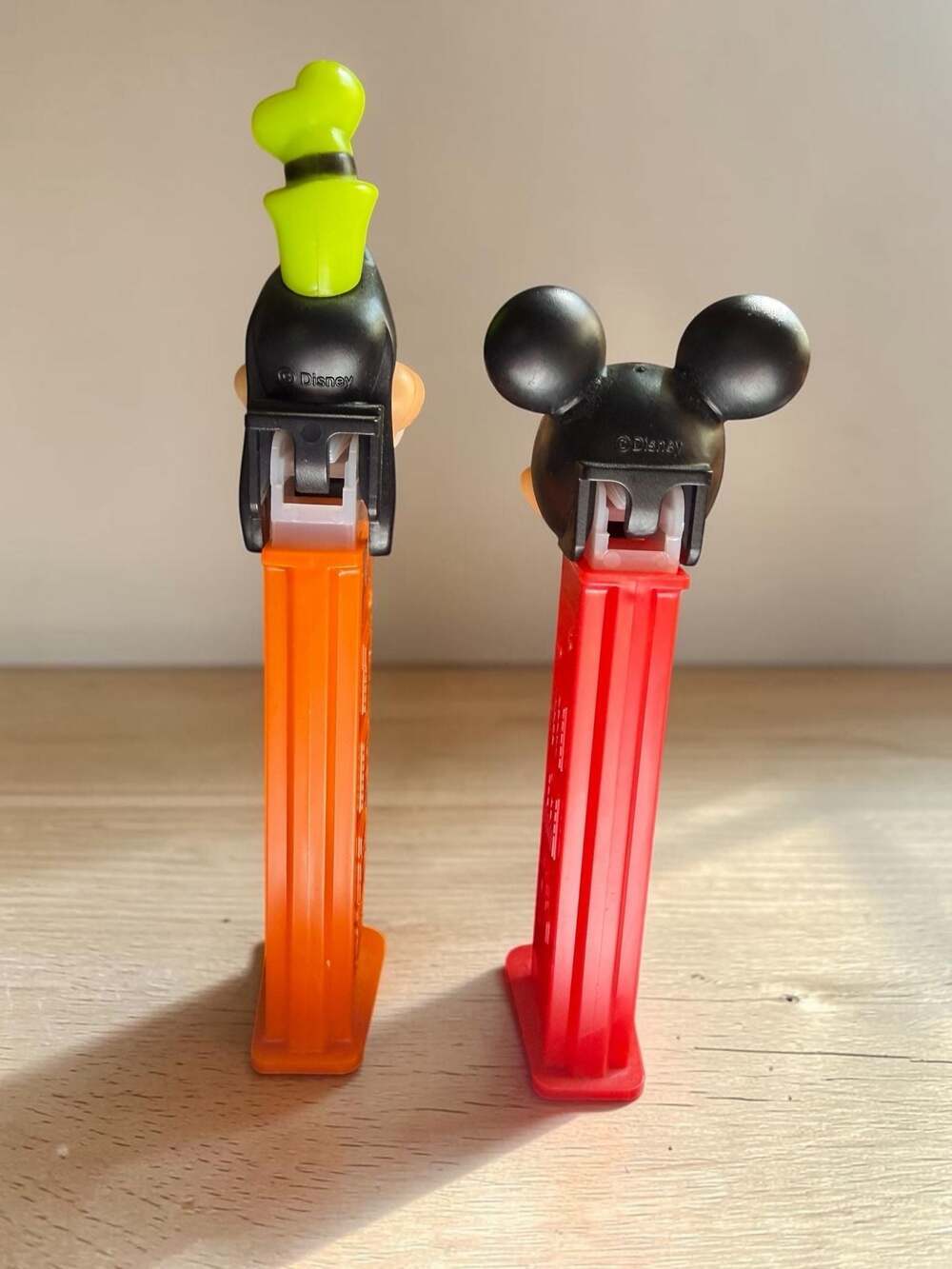 Set of 2 Vintage Disney PEZ Dispensers Mickey Mouse and Goofy - Picture 2 of 2